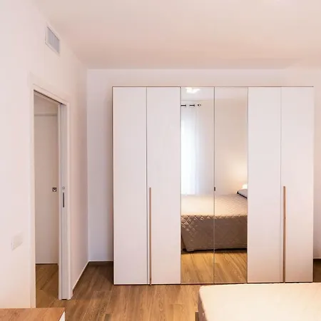 Apartment Dimora Rosselli - *