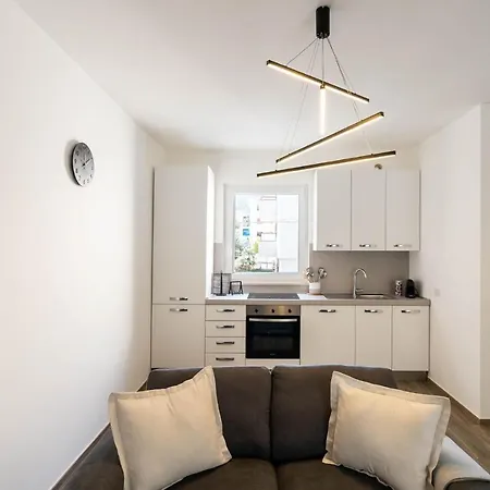 Apartment Dimora Rosselli - *