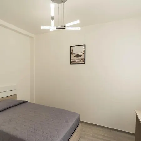 Apartment Dimora Rosselli - *